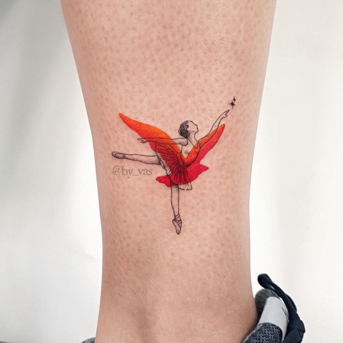7. A lot of us would love to be flying high like a bird too, but the ballerina is also beautiful alongside.
