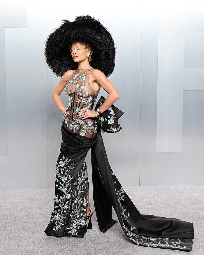 Odessa A’zion, Suki Waterhouse, Robert Pattinson, and Audrey Nuna at afterparty