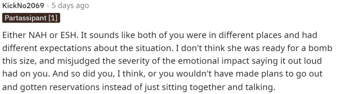 People started off commenting that she wasn't really in the wrong for anything, but neither was her friend.