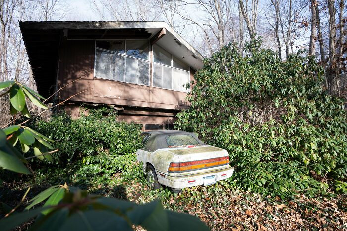 "Abandoned Home Stuck In Time, Everything Left Behind With Power"