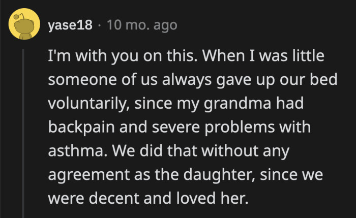 Her kids are small enough to share a bed for two days. Her youngest can even sleep with the parents in the main bedroom.