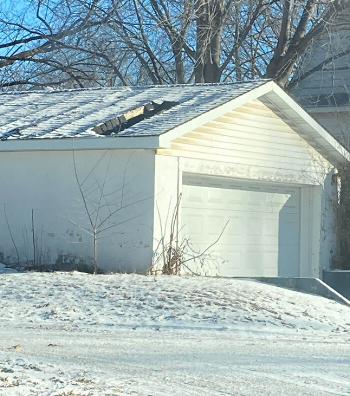 29. How Does A Roof With Only A Powdered Sugar Amount Of Snow Look Like That?