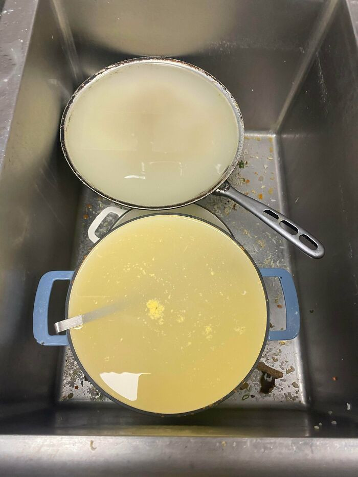 "My Coworker (Also A Dishwasher) Leaves Me Really Gross Dishes Overnight When I Never Do That To Him"