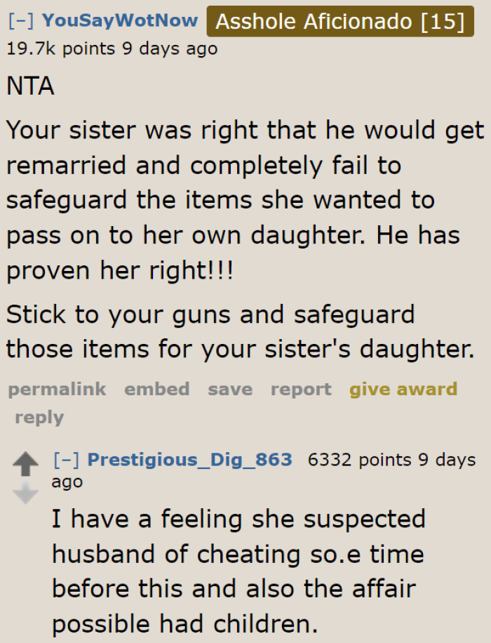 Redditors are on the OP's side, telling her to stand her ground.