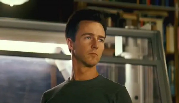 13. Ed Norton played The Hulk in the original movie and he was planning to stay as The Hulk for a second film