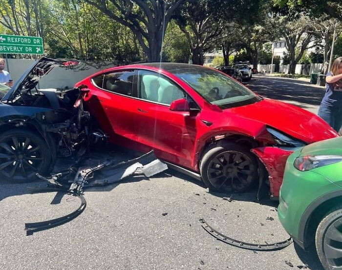 "Triple Tesla Crash"