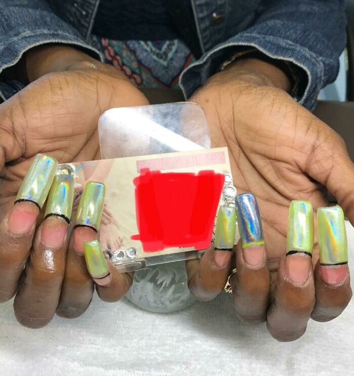 "I Have Never Seen A Delusional Nail Artist Like This"