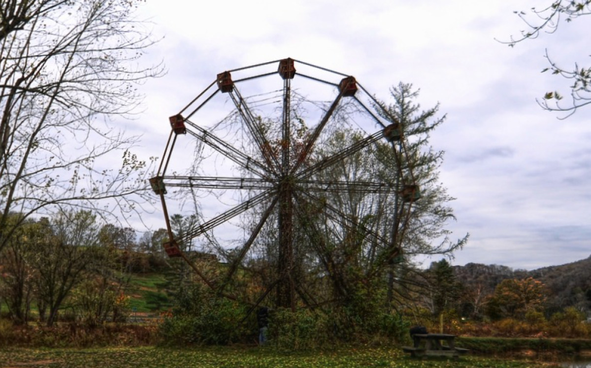 Lake Shawnee Amusement Park: The Cursed Park Built on a Burial Ground