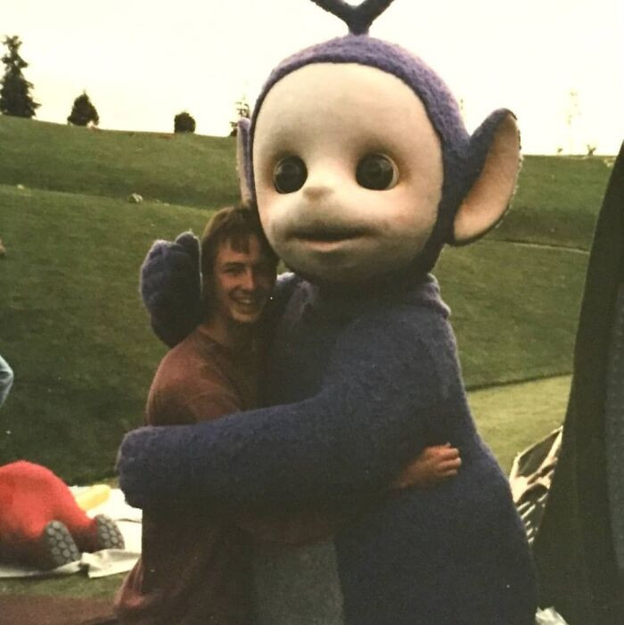 A Rare Look Behind the Scenes of Teletubbies in the 1990s.