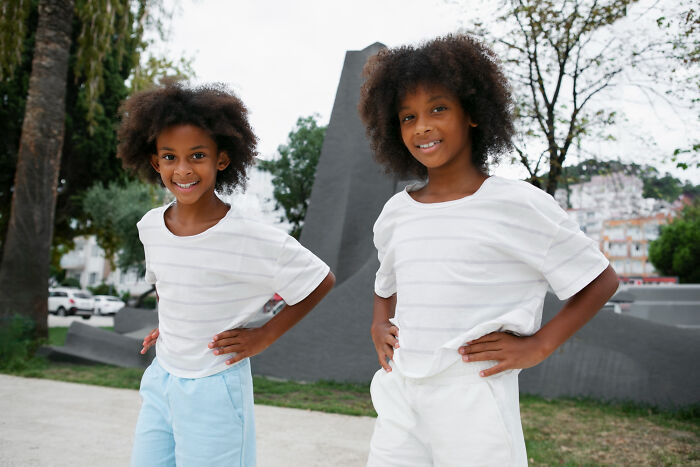 9. They thought she was just another clueless tourist… until she greeted them like a local