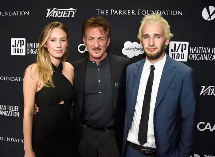 They both have two children named Dylan and Hopper Penn