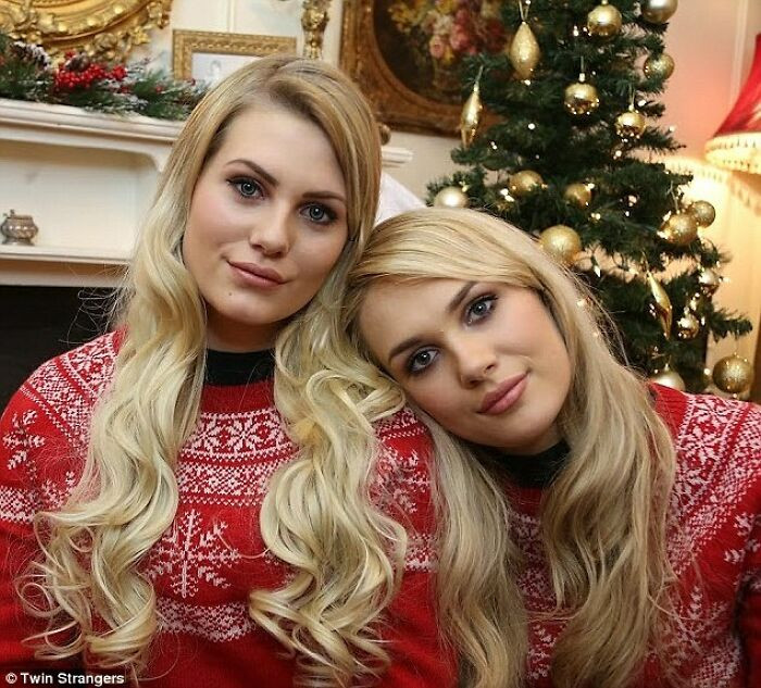 "In 2015, Irishwoman Shannon Lonergan Set Out To Find Her Doppelgänger And Using The Site 'Twin Strangers' She Encountered Swedish Woman Sara Nordstrom"