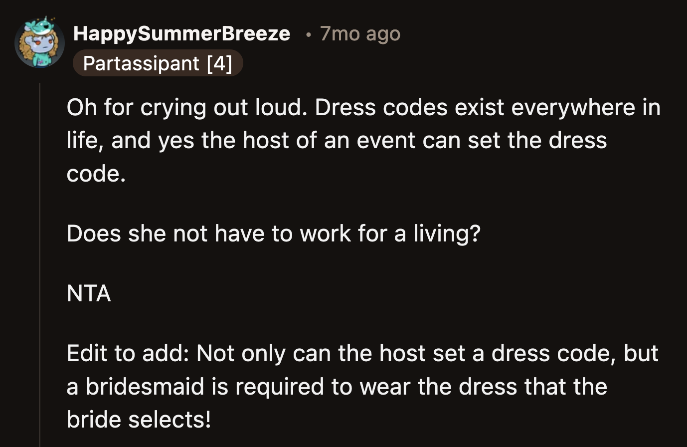 Redditors said OP's sister was out of touch if she thought dress codes were an imposition.