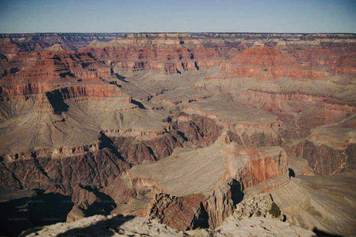 Scientists find that volcanoes didn't erase Earth’s missing crust.