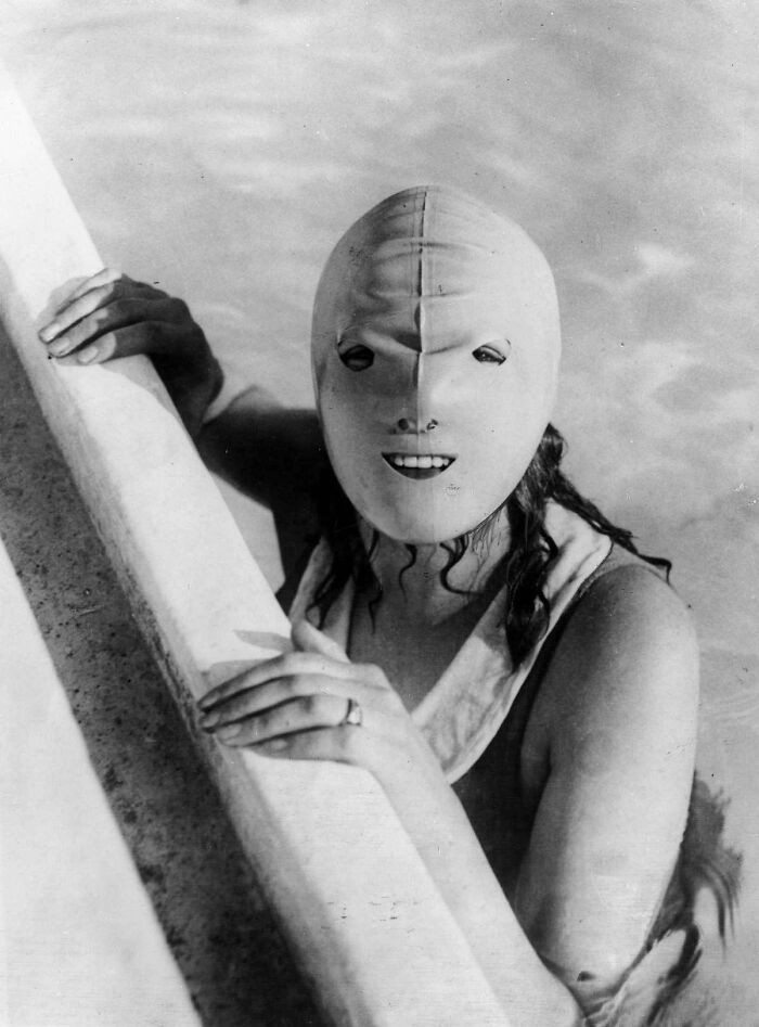 "A Full-Faced Swimming Mask Helped Protect Women’s Skin From The Sun, 1920s"