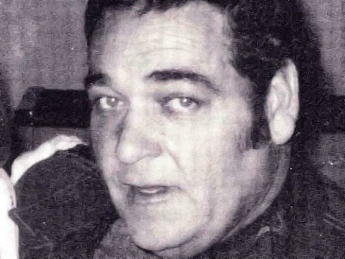 "After Years Of Committing Crimes Like Child Molestation, Statutory Rape, Assault, And Arson, Ken McElroy Was Confronted And Shot In 1981 By A Mob Of Over 50 People In Skidmore, Missouri"