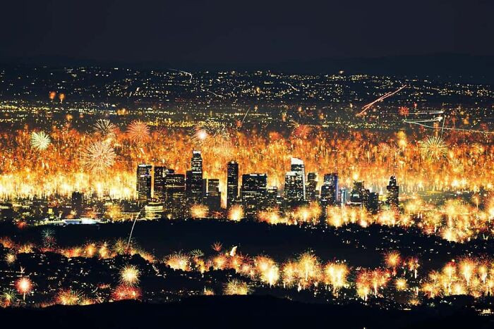"35-Minute Time Exposure Of Illegal Fireworks Being Set Off In Los Angeles"