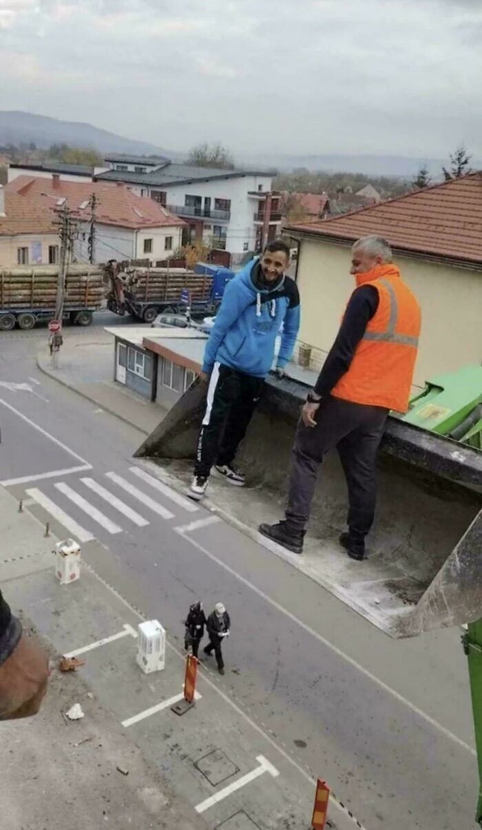 "Giants Chillin On The Sidewalk"