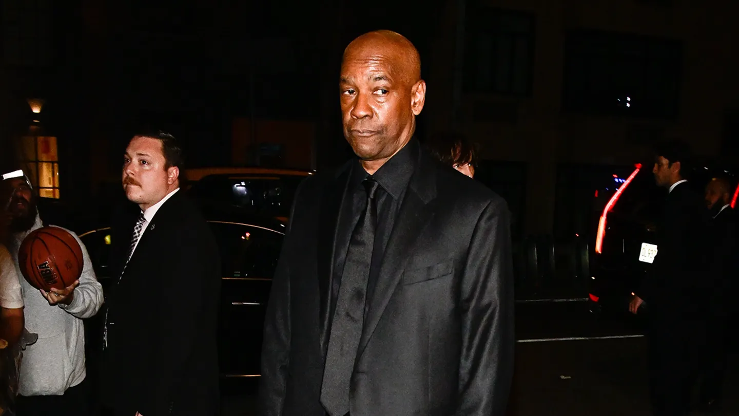 Denzel Heads to Samuel L. Jackson’s Tribute with “No-Nonsense” Vibes.