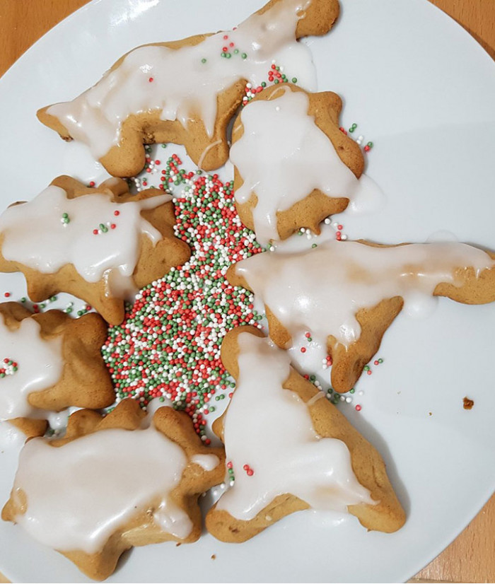 26. You know how some people are just naturally gifted at baking dinosaur-shaped cookies? Well, I'm not one of them.