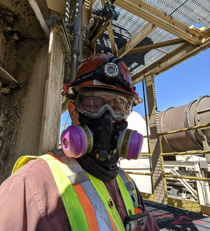 23. To The Karens That Can't Wear Masks. I Have Asthma And Work 13-Hour Shifts In This