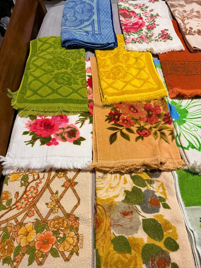 2. I’m Absolutely Obsessed With Thrifting Vintage Towels
