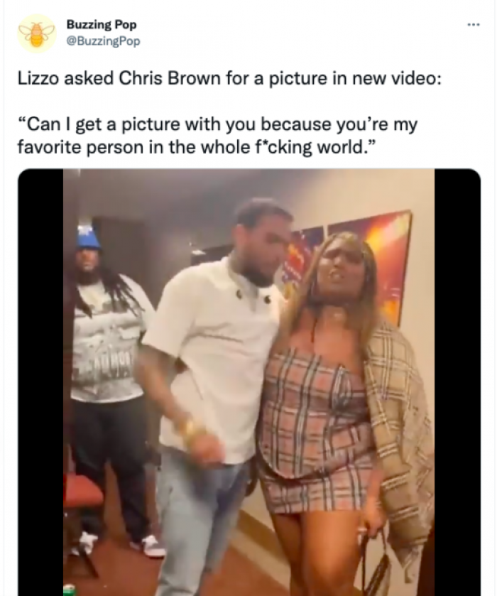 And, as it turns out, Kelly isn't Chris' only celebrity fan. A starstruck Lizzo asked the singer for a photo backstage last year.