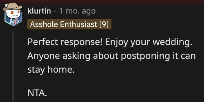 They should. OP's wedding is not about them. If they don't want to be there for her, then they should be there.