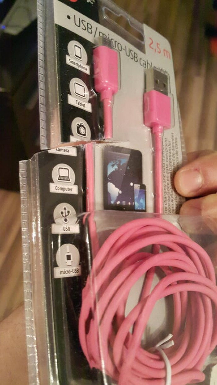 36. This is how my wife decided to unpack her new cable.