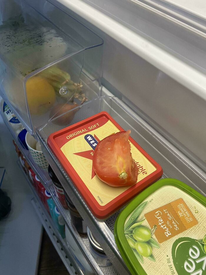 "In Work Fridge :( Come On Man"