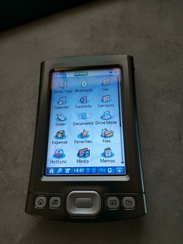 "16 Years Later, And It Still Runs... Palmone Tungsten T5 Pda"
