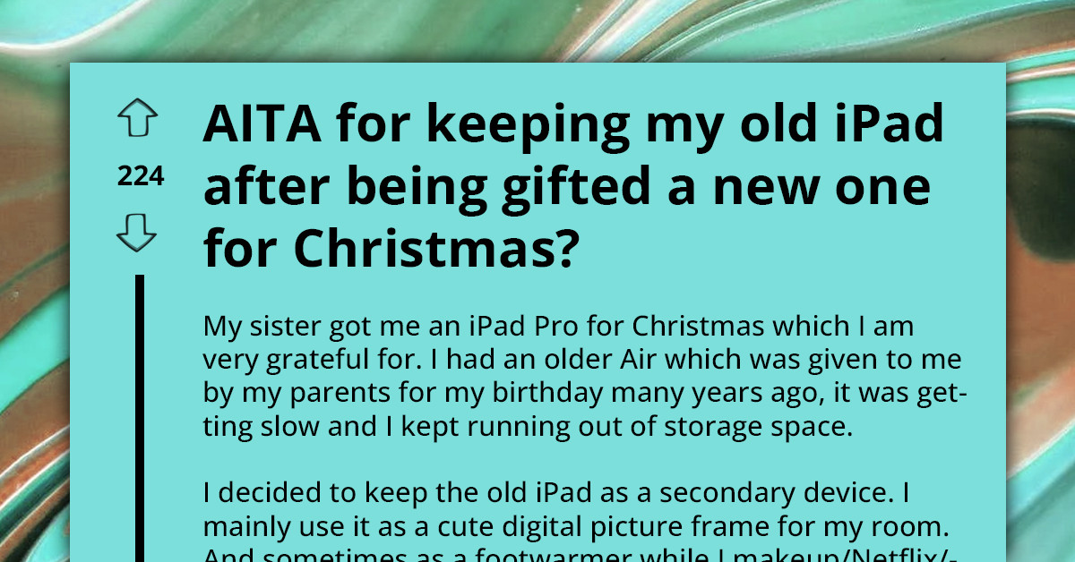 Teenage Girl Refuses Parents' Request To Sell Old iPad After Getting New One For Christmas, Uses It As A Foot Warmer